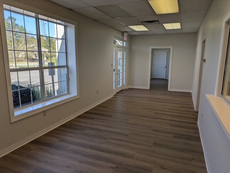 More Photos Of 1709 River St, Valdosta Office For Lease