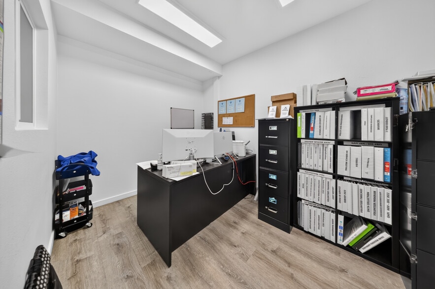 More Photos Of 20847 Sherman Way, Canoga Park Office For Sale