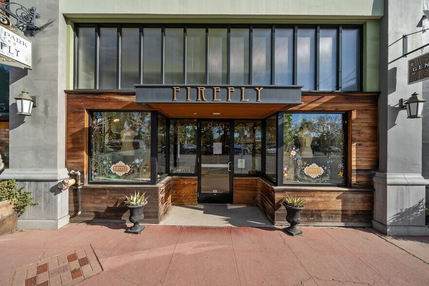Primary Photo Of 1211 Pine St, Paso Robles Storefront For Lease