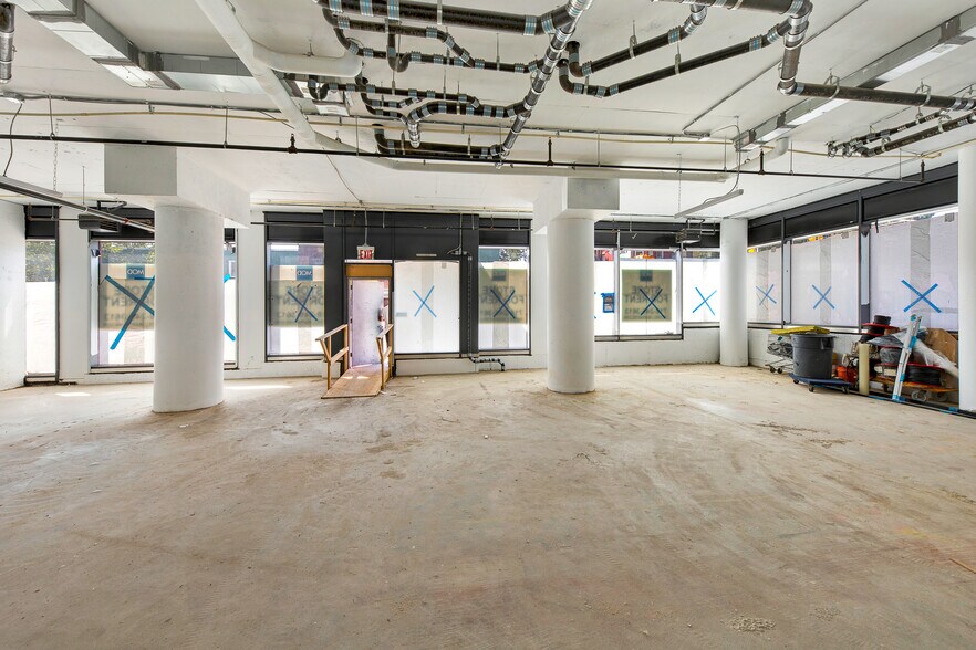 More Photos Of 737 4th Ave, Brooklyn Apartments For Lease