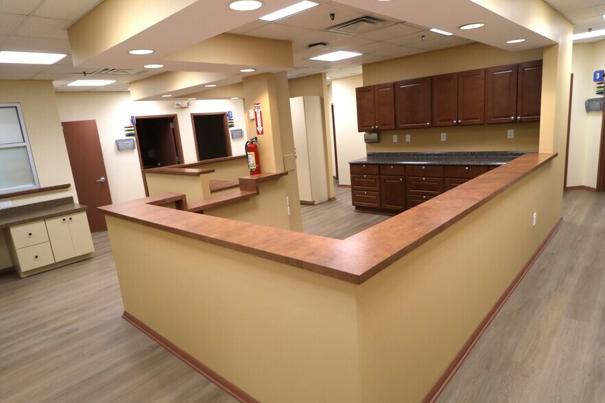 More Photos Of 1167 McBride Ave, Woodland Park Medical For Lease