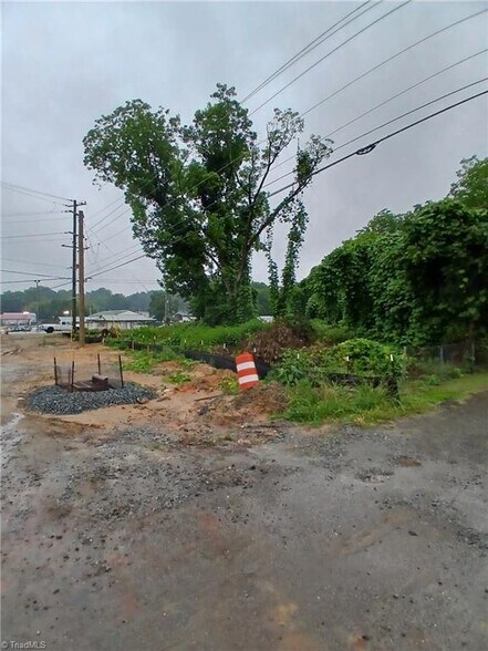 More Photos Of 1409 Winston Rd, Lexington Land For Sale