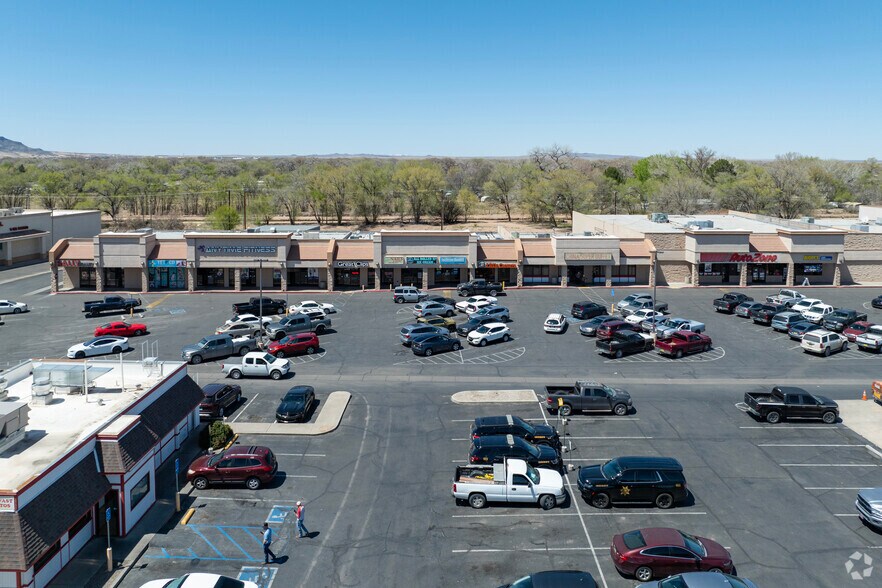 Primary Photo Of 2510 Main St, Los Lunas Unknown For Lease