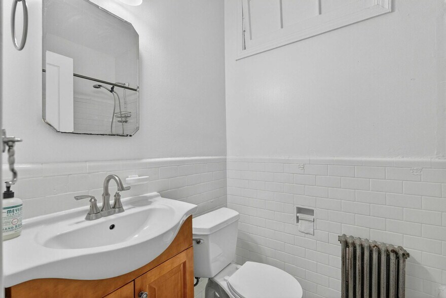 More Photos Of 4512 MacArthur Blvd NW, Washington Apartments For Sale