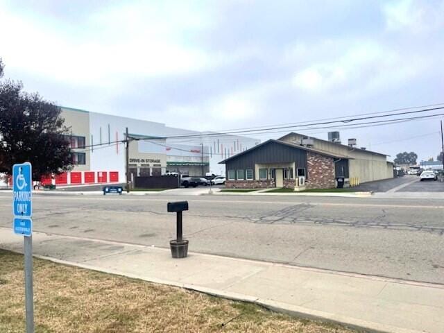 Primary Photo Of 1910 Mineral King ave, Visalia Showroom For Sale