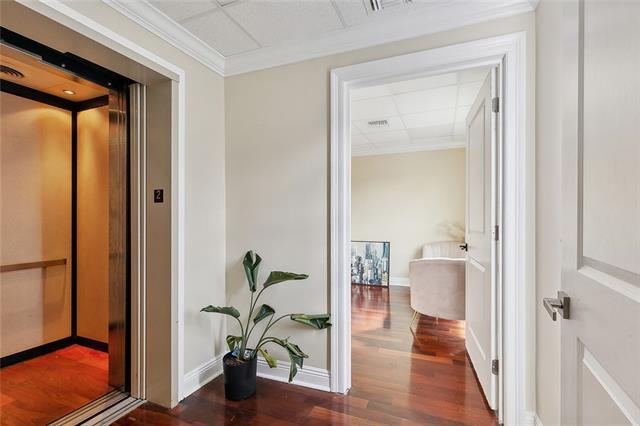 More Photos Of 301-303 S Broad St, New Orleans Office Residential For Sale