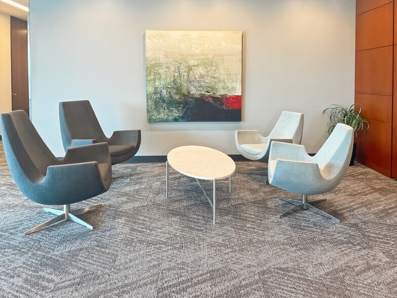 More Photos Of 1790 Hughes Landing Blvd, The Woodlands Coworking Space