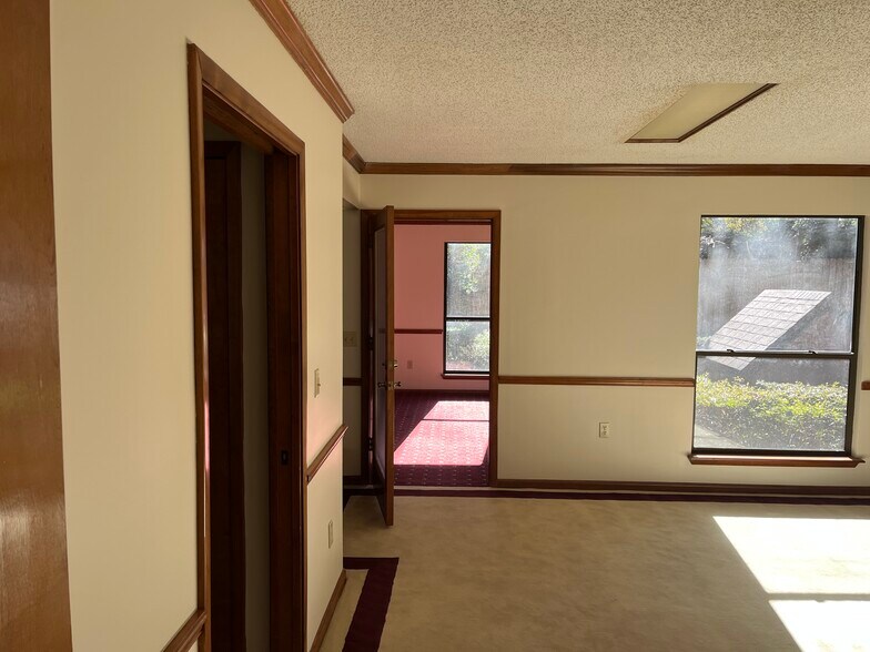 More Photos Of 2809 Blanding Blvd, Middleburg Office For Sale