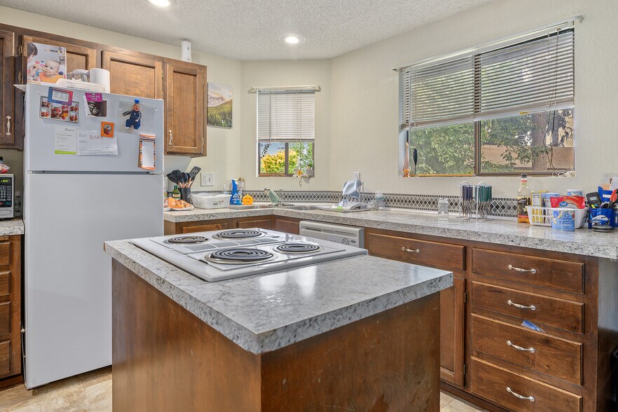 More Photos Of 6310 49th Dr NE, Marysville Multifamily For Sale