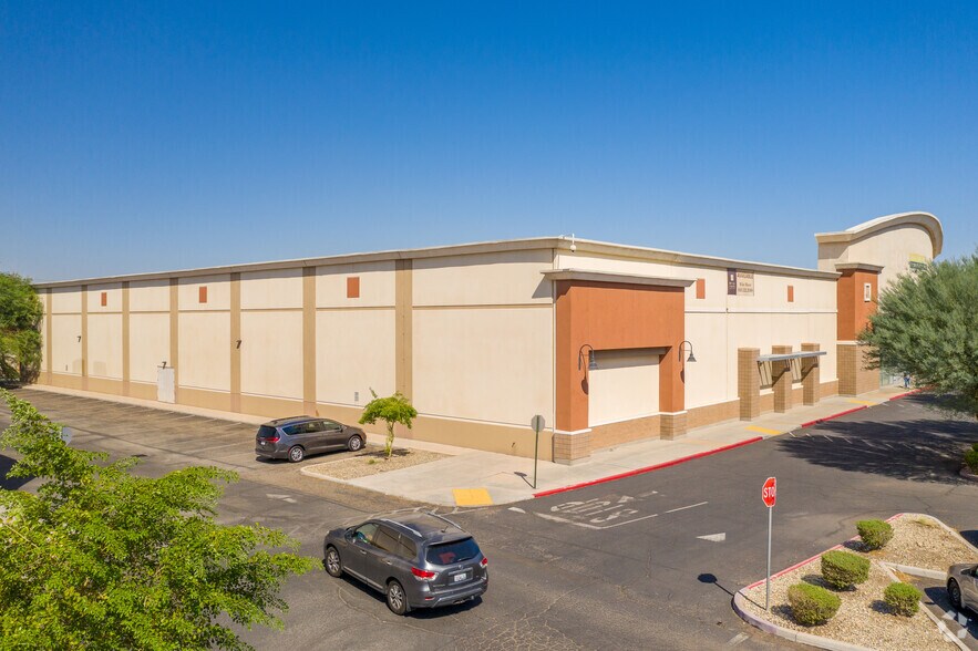 More Photos Of 1407 Imperial Ave W, Calexico Department Store For Lease
