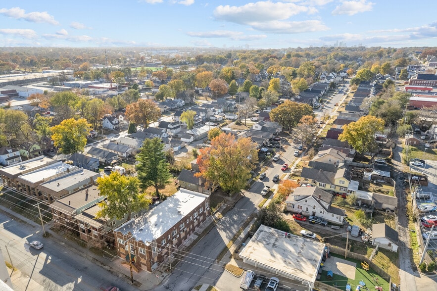 Primary Photo Of 622 Hardesty Ave, Kansas City Apartments For Sale