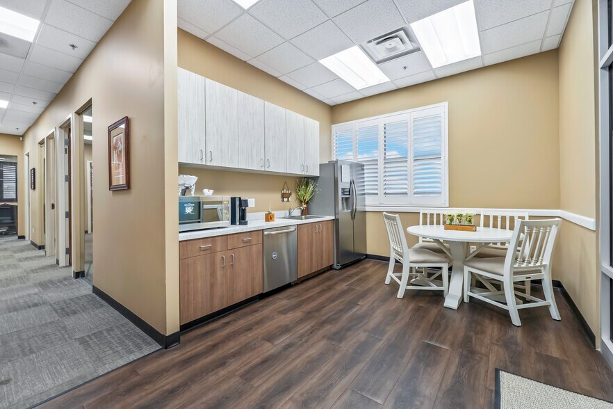 More Photos Of 18335 E 103rd Ave, Commerce City Medical For Sale