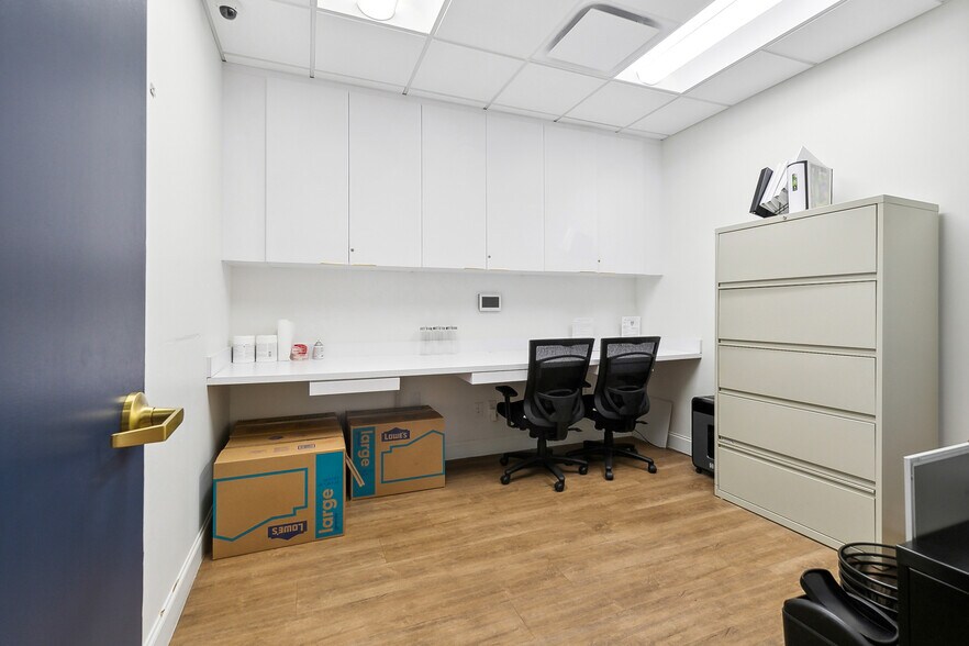 More Photos Of 3908 Veterans Memorial Blvd, Metairie General Retail For Sale