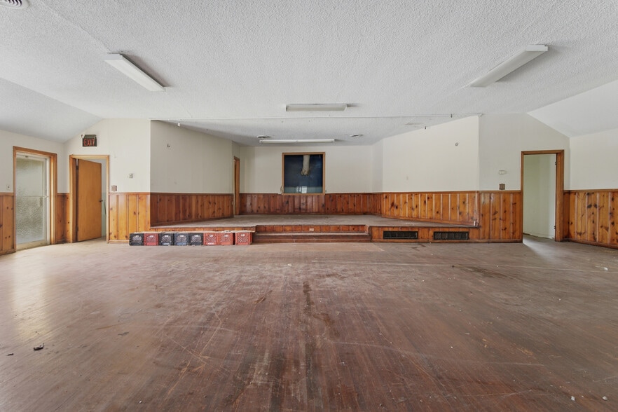 More Photos Of 226 E Jefferson St, Bixby General Retail For Sale