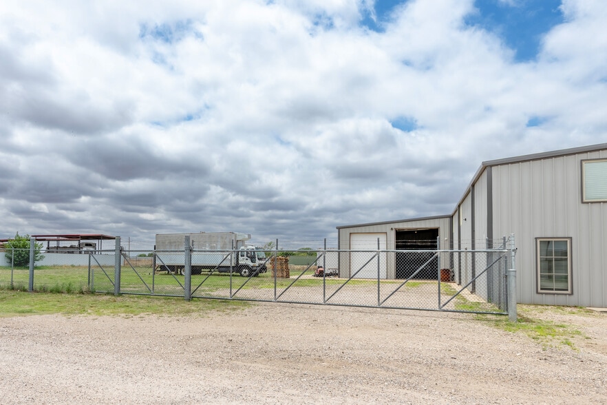 More Photos Of 10630 Private Road 1310, Wolfforth Industrial For Sale