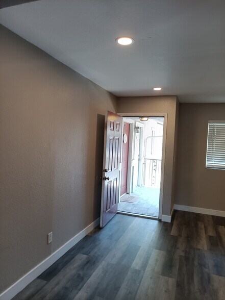 More Photos Of 1680-1695 Ellen Ave, Merced Apartments For Sale