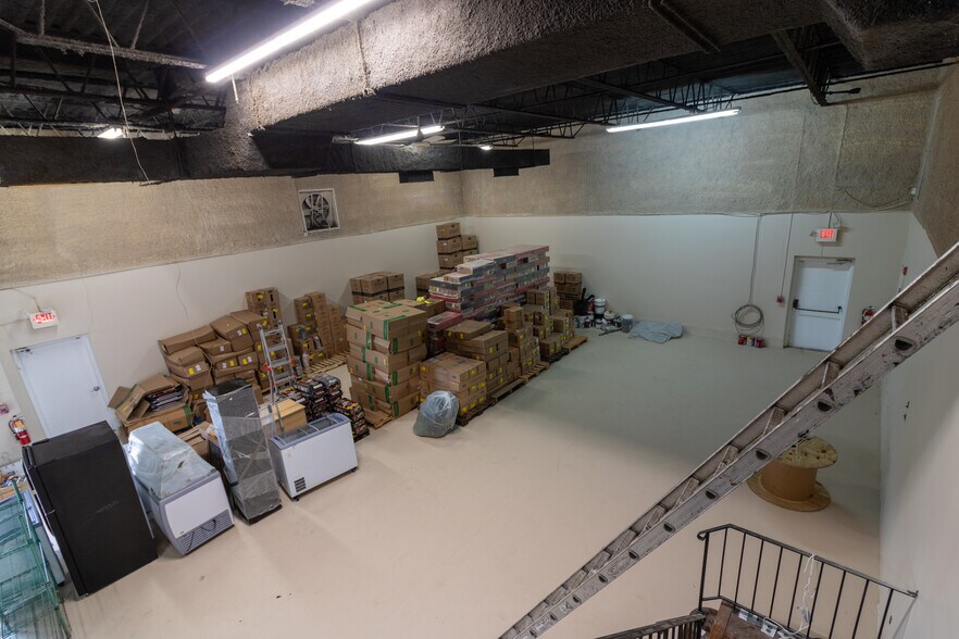 More Photos Of 290 Andrews Rd, Trevose Flex For Lease
