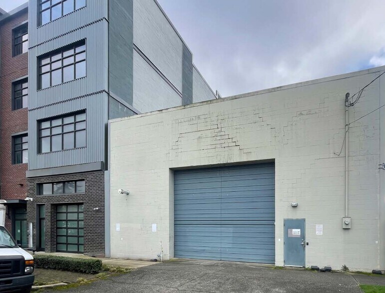 Primary Photo Of 1127 NW 53rd St, Seattle Warehouse For Lease