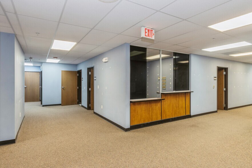 More Photos Of 520 10th Ave, Coralville Medical For Sale