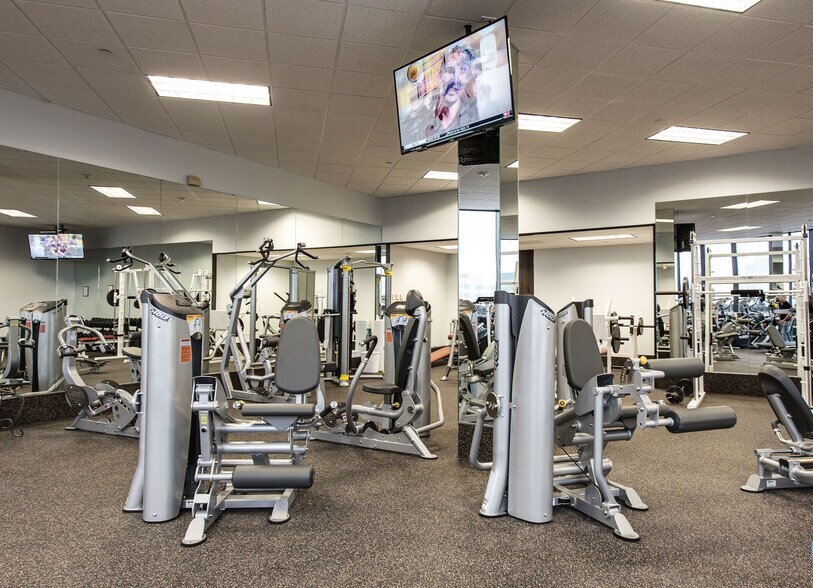 More Photos Of 11757 Katy Fwy, Houston Coworking Space