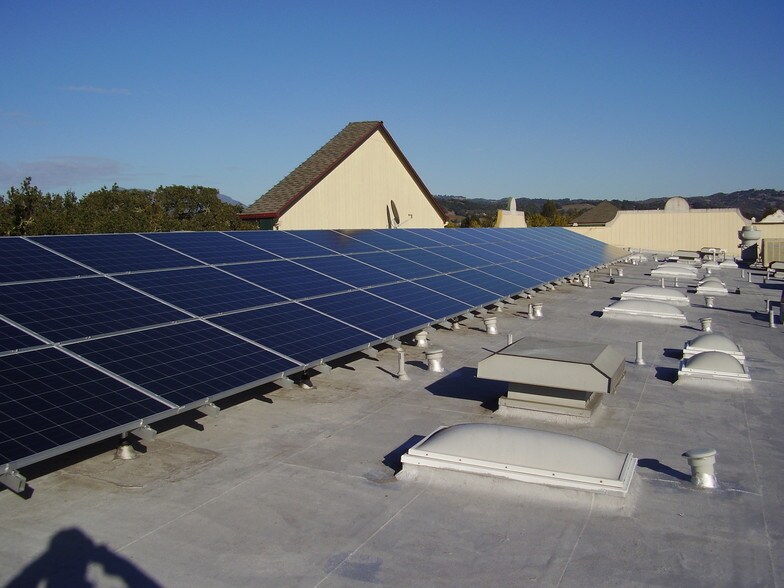 More Photos Of 220 Windsor River Rd, Windsor Apartments For Sale