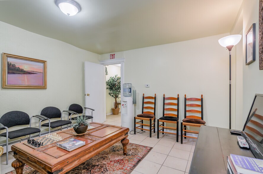 More Photos Of 424 Baldwin Ave, Jersey City Office Residential For Lease
