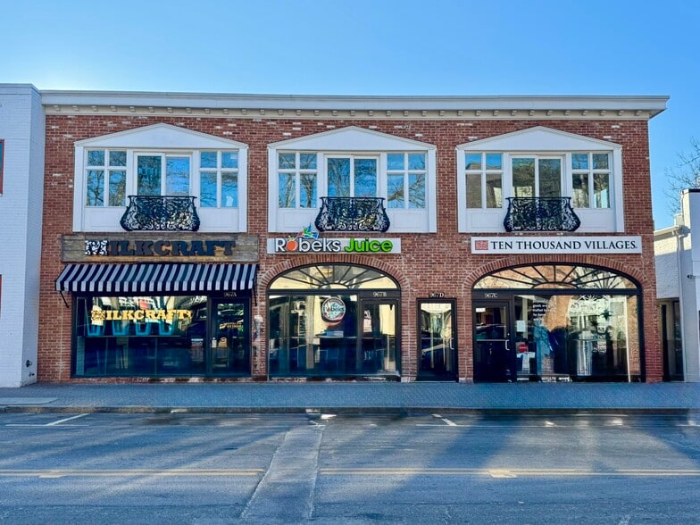 Primary Photo Of 967 Farmington Ave, West Hartford Unknown For Lease