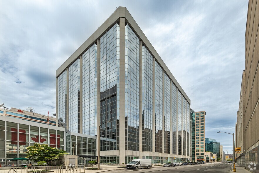 More Photos Of 50 O'Connor St, Ottawa Office For Lease