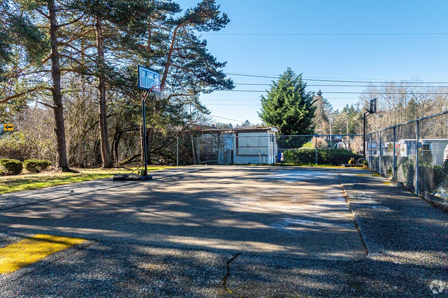 More Photos Of 7515 146th St SW, Lakewood Multifamily For Sale