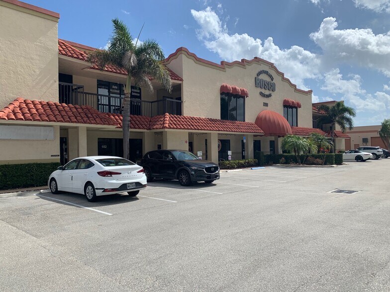 More Photos Of 3200 S Congress Ave, Boynton Beach Medical For Lease