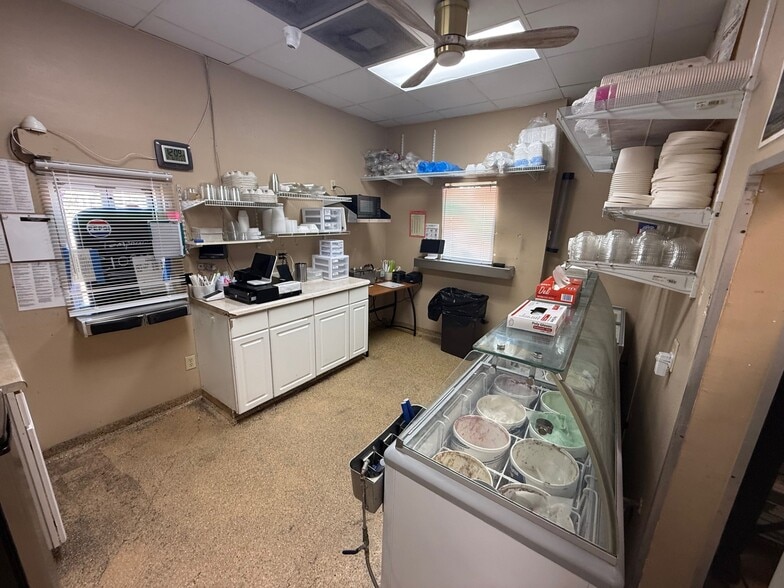 More Photos Of 2521 French Ave, Sanford Fast Food For Sale