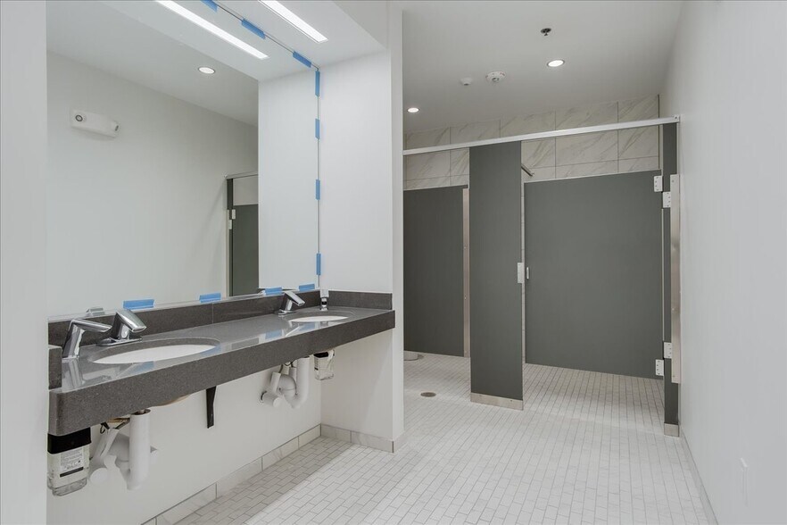 More Photos Of 7109 Guilford Dr, Frederick Medical For Sale
