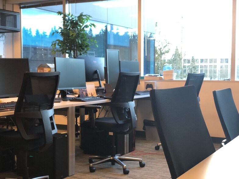 More Photos Of 3600 136th Pl SE, Bellevue Office For Lease