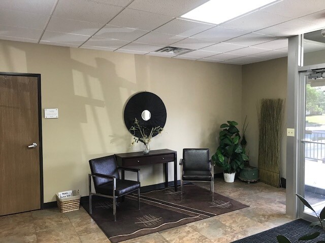 More Photos Of 11100 W 91st St, Overland Park Office For Lease