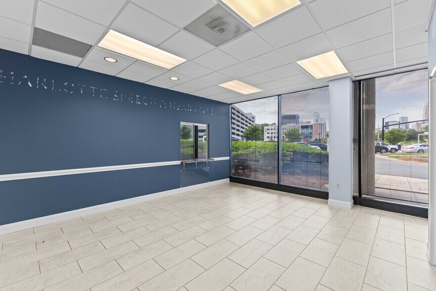 More Photos Of 741 Kenilworth Ave, Charlotte Office For Sale