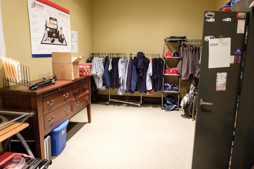 More Photos Of 1335 Enterprise St, Idaho Falls Warehouse For Lease