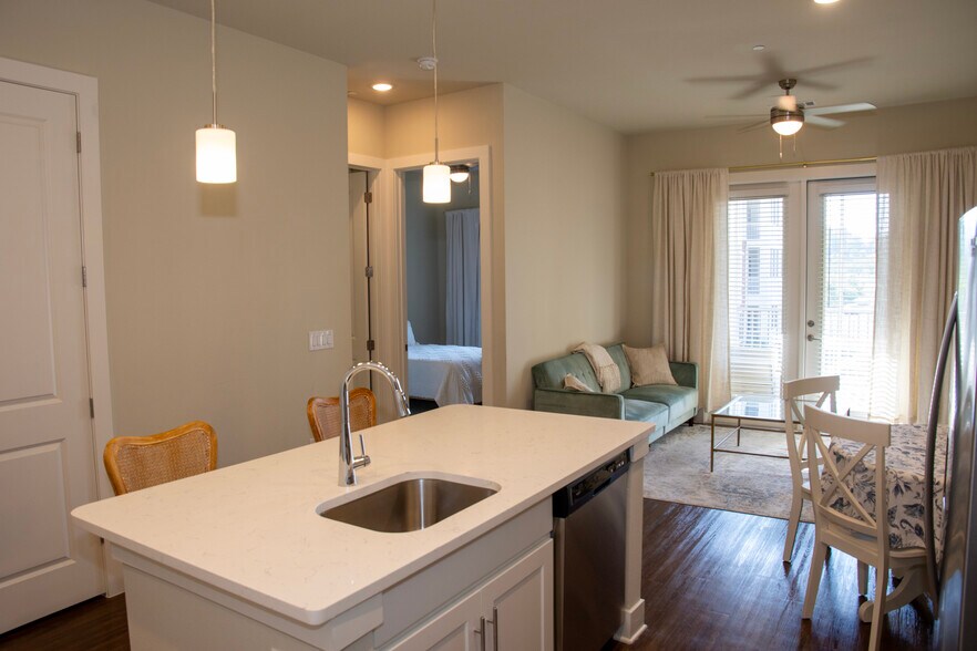 More Photos Of 2200 Carl D Silver Pky, Fredericksburg Apartments For Lease