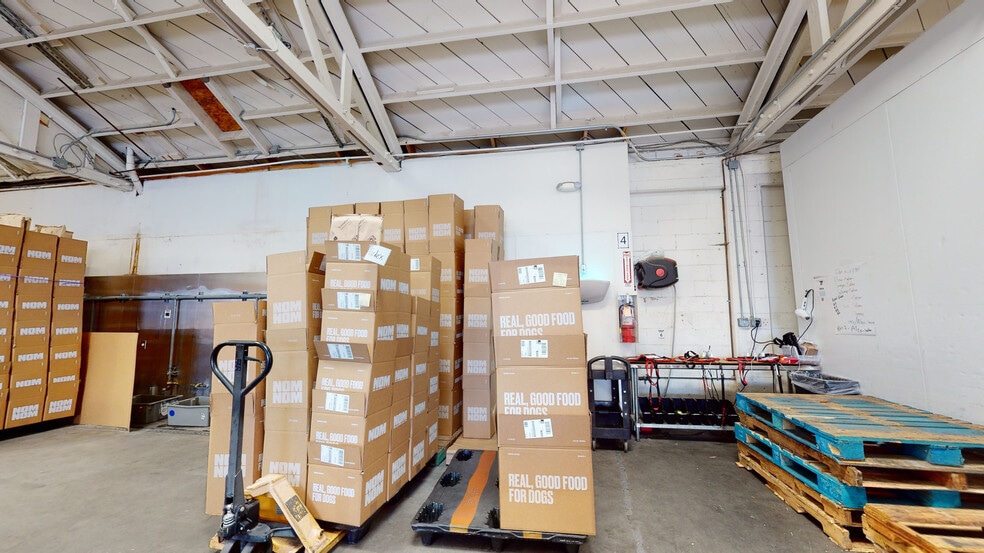 More Photos Of 415 E 10th St, Pittsburg Warehouse For Lease