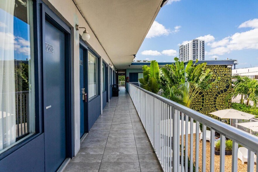 More Photos Of 3530 Biscayne Blvd, Miami Hotel For Sale