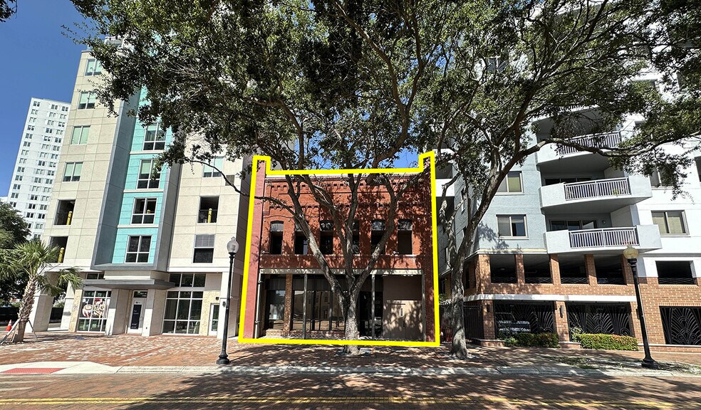 Primary Photo Of 1106 N Franklin St, Tampa Office Residential For Lease