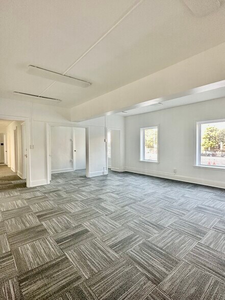 More Photos Of 1547 Lakeside Dr, Oakland Religious Facility For Sale