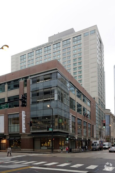More Photos Of 36 E Grand Ave, Chicago Office For Lease