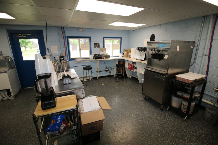 More Photos Of 426 Bartel St, Scranton Restaurant For Sale