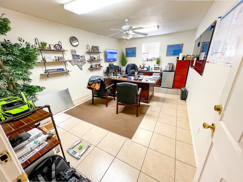 More Photos Of 3115 Francis Ave, Midland Industrial For Lease