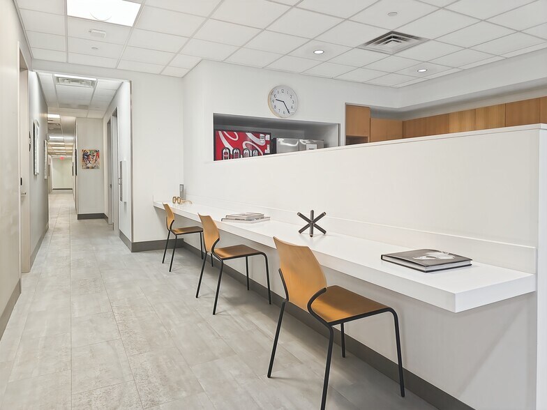 More Photos Of 495 Grand Blvd, Miramar Beach Coworking Space