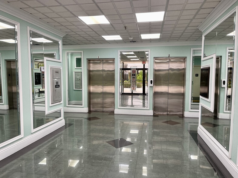 More Photos Of 4700 NW 2nd Ave, Boca Raton Office For Sale