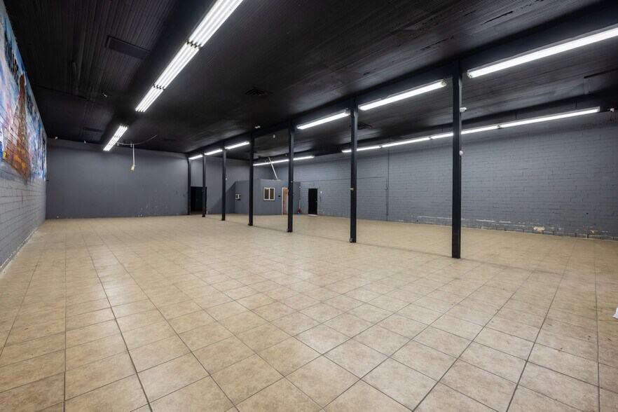 More Photos Of 460 S K St, Tulare Freestanding For Sale