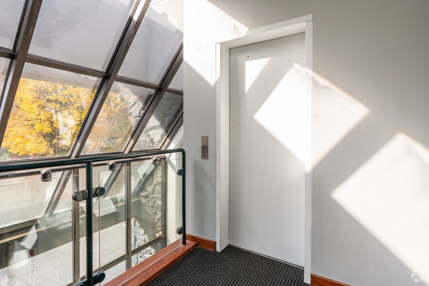 More Photos Of 25 Bala Ave, Bala Cynwyd Medical For Lease