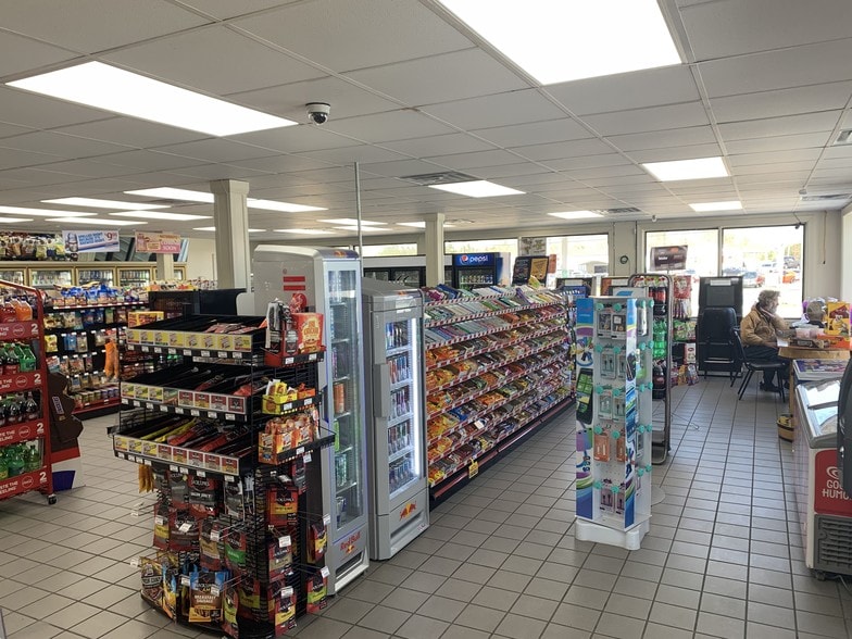 More Photos Of 1020 W New Bern Rd, Kinston Convenience Store For Sale