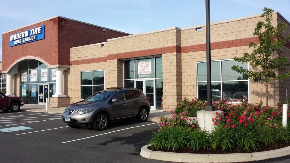 More Photos Of 867 Cromwell Ave, Rocky Hill Storefront For Lease